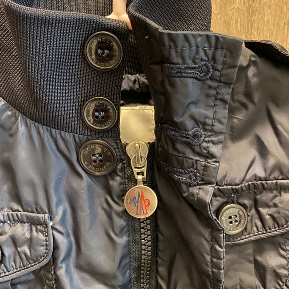 Moncler wind jacket (2yrs) - Picture 6 of 8